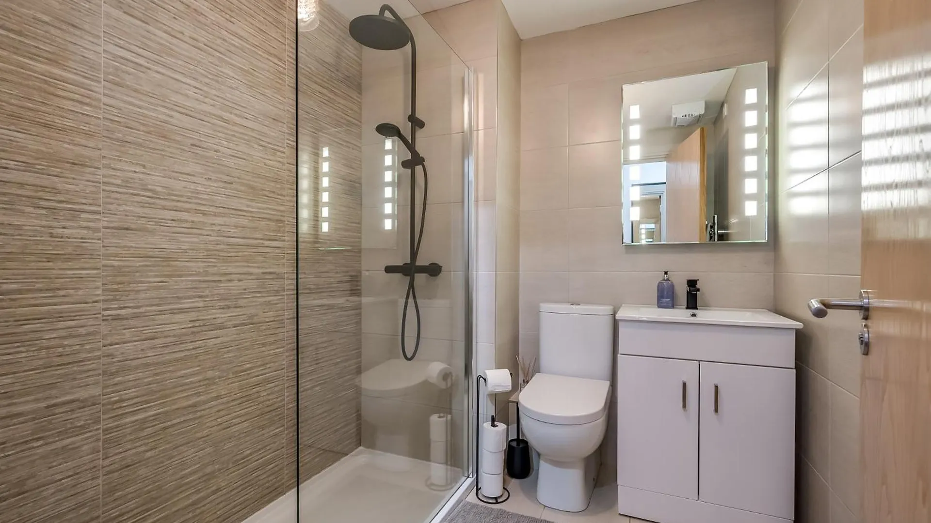 Stylish Belfast City Centre Apartment
