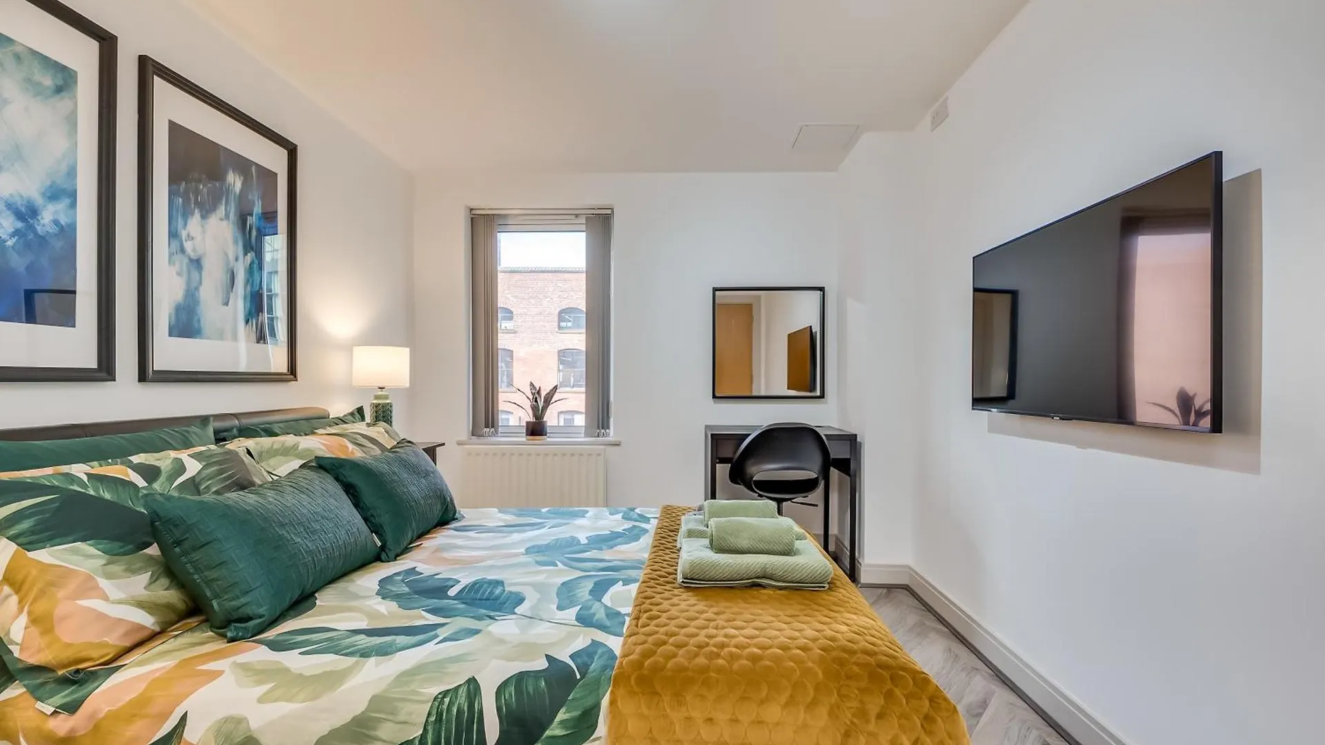 Stylish Belfast City Centre Apartment